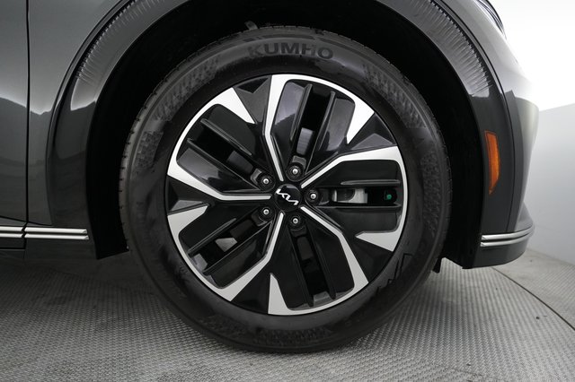 2024 Kia EV6 — photo 17 of 23