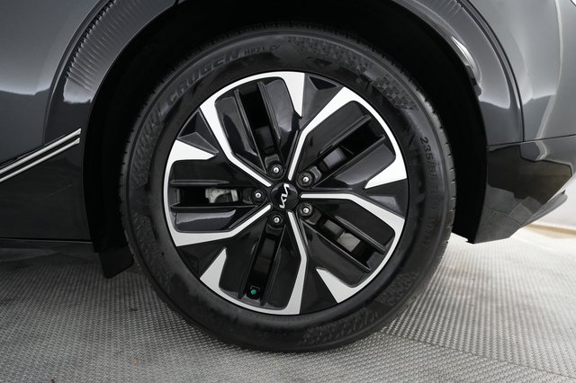 2024 Kia EV6 — photo 7 of 23