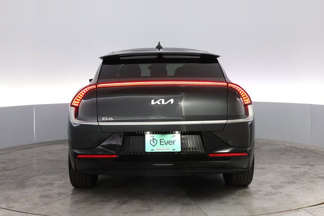 2024 Kia EV6 — photo 12 of 23
