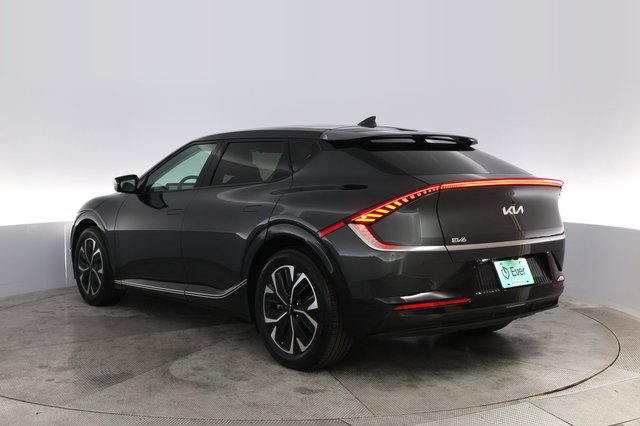 2024 Kia EV6 — photo 13 of 23