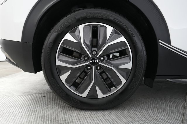 2024 Kia EV6 — photo 15 of 23
