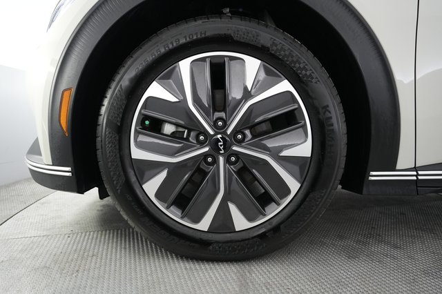 2024 Kia EV6 — photo 15 of 20