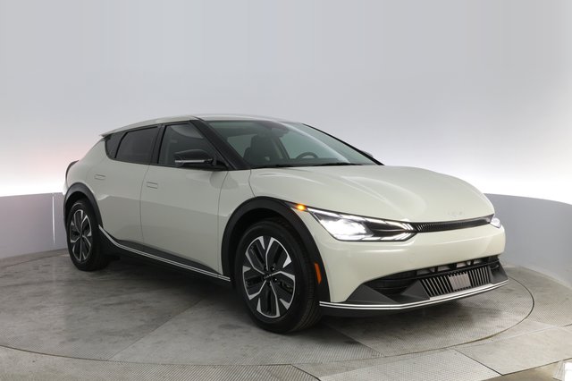 2024 Kia EV6 — photo 10 of 20