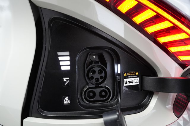 2024 Kia EV6 — photo 8 of 20