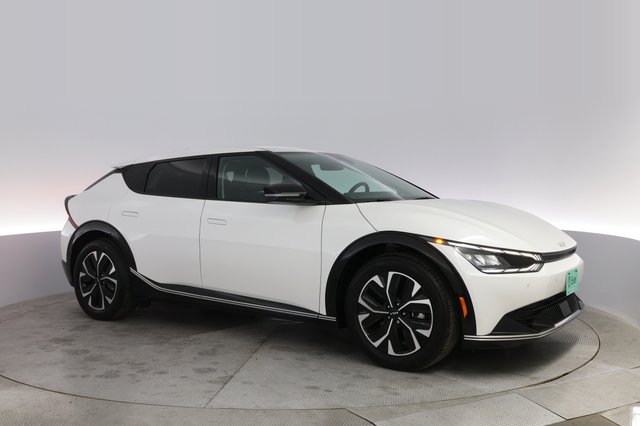 2024 Kia EV6 — photo 11 of 21