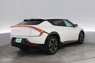 2024 Kia EV6 — photo 2 of 21