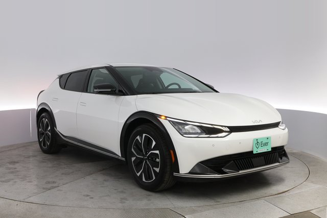 2024 Kia EV6 — photo 10 of 21