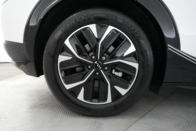 2024 Kia EV6 — photo 15 of 21