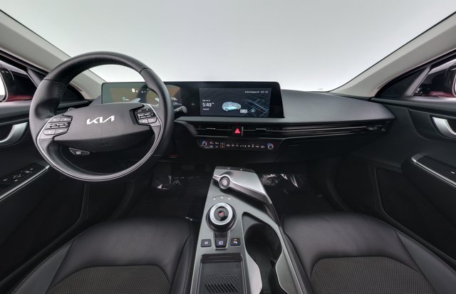 2024 Kia EV6 — photo 21 of 23