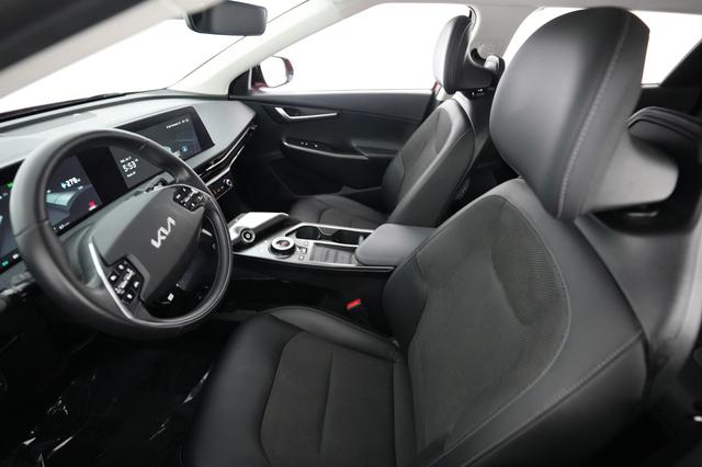 2024 Kia EV6 — photo 3 of 23