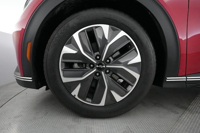 2024 Kia EV6 — photo 7 of 23