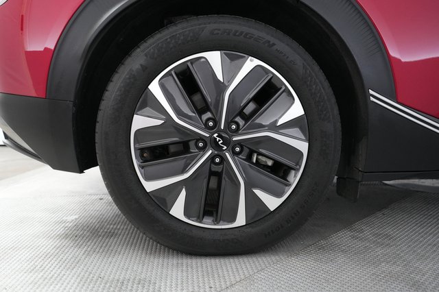 2024 Kia EV6 — photo 15 of 23