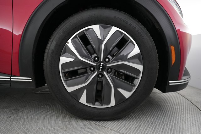 2024 Kia EV6 — photo 16 of 23