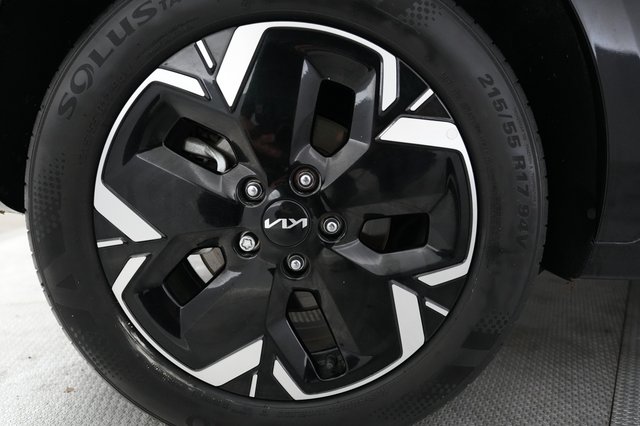 2024 Kia Niro EV — photo 15 of 21