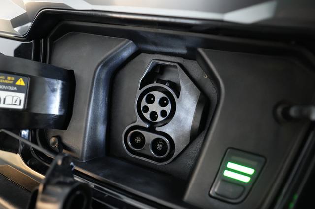 2024 Kia Niro EV — photo 8 of 21