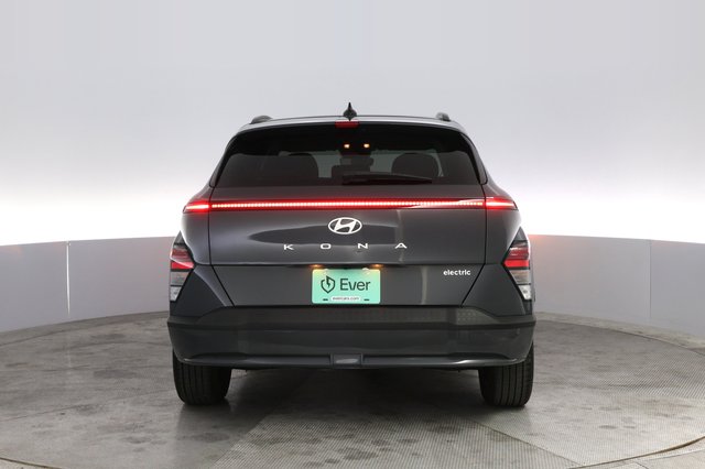 2024 Hyundai Kona Electric — photo 12 of 20