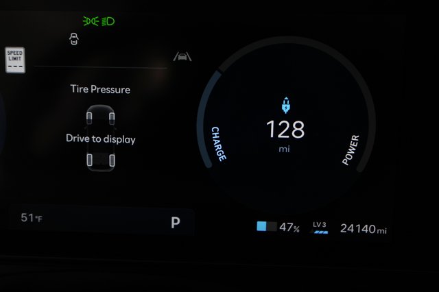 2024 Hyundai Kona Electric — photo 5 of 20