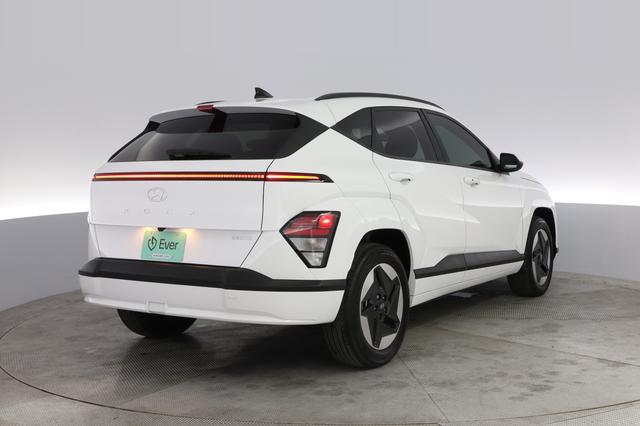 2024 Hyundai Kona Electric — photo 2 of 23