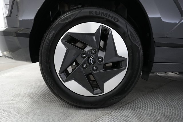 2024 Hyundai Kona Electric — photo 16 of 20