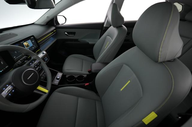 2024 Hyundai Kona Electric — photo 3 of 20