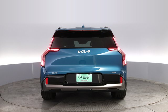 2024 Kia EV9 — photo 12 of 22