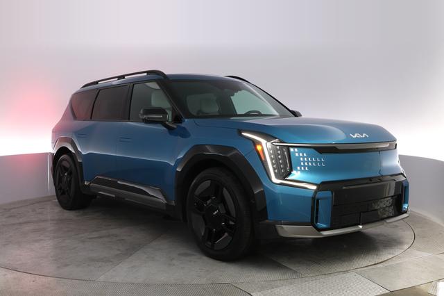 2024 Kia EV9 — photo 10 of 22