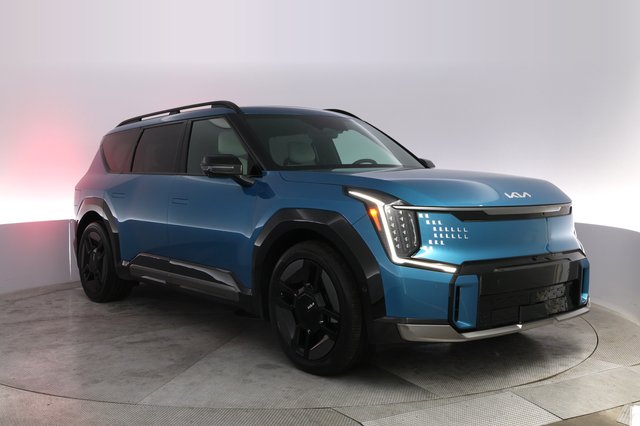 2024 Kia EV9 — photo 10 of 22