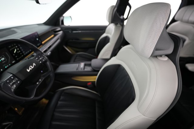 2024 Kia EV9 — photo 3 of 24