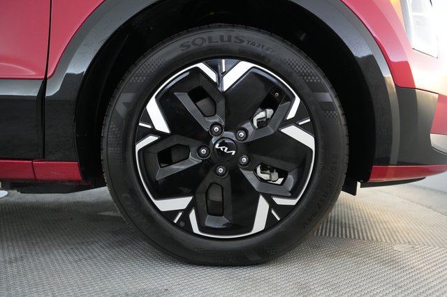 2025 Kia Niro EV — photo 17 of 20