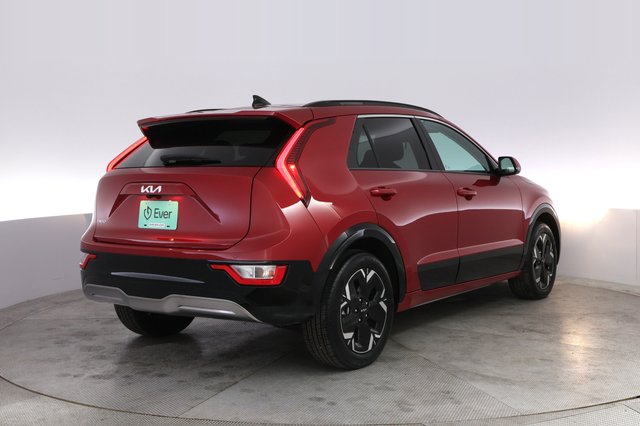 2025 Kia Niro EV — photo 2 of 20