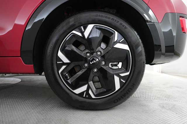 2025 Kia Niro EV — photo 7 of 20