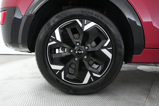 2025 Kia Niro EV — photo 16 of 20