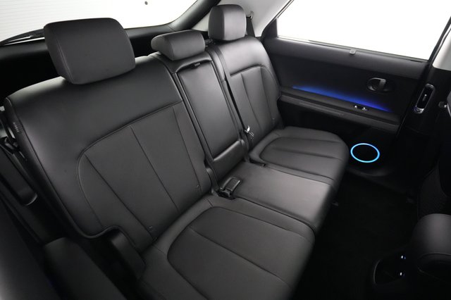 2025 Hyundai IONIQ 5 — photo 4 of 20