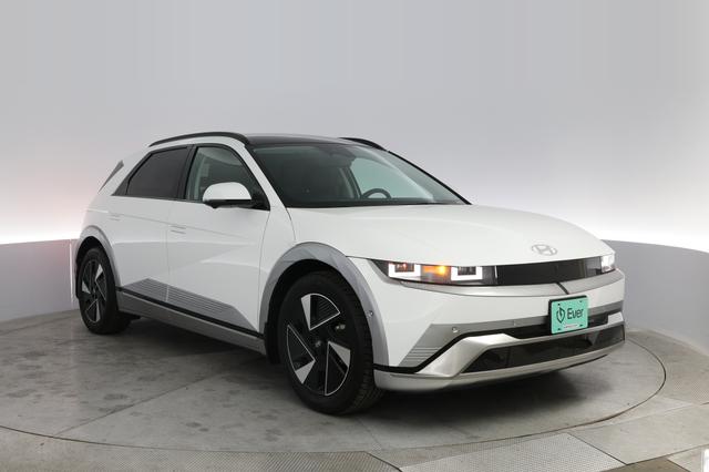 2025 Hyundai IONIQ 5 — photo 10 of 20