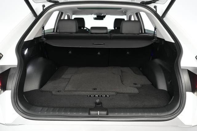 2025 Hyundai IONIQ 5 — photo 6 of 20