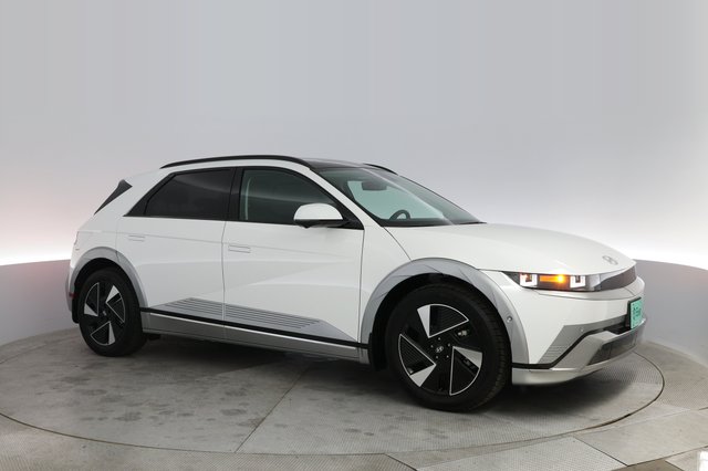2025 Hyundai IONIQ 5 — photo 11 of 20