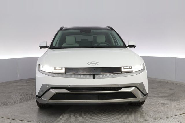 2025 Hyundai IONIQ 5 — photo 9 of 20
