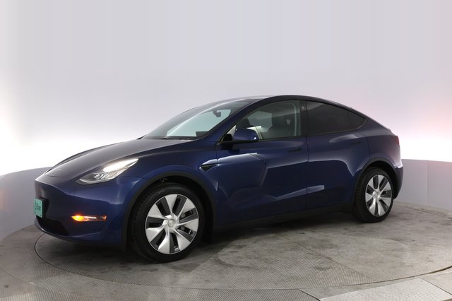 2022 Tesla Model Y — photo 14 of 21