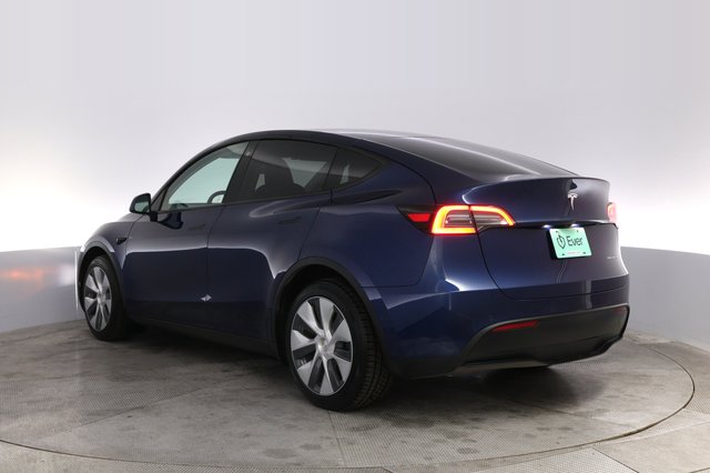 2022 Tesla Model Y — photo 13 of 21
