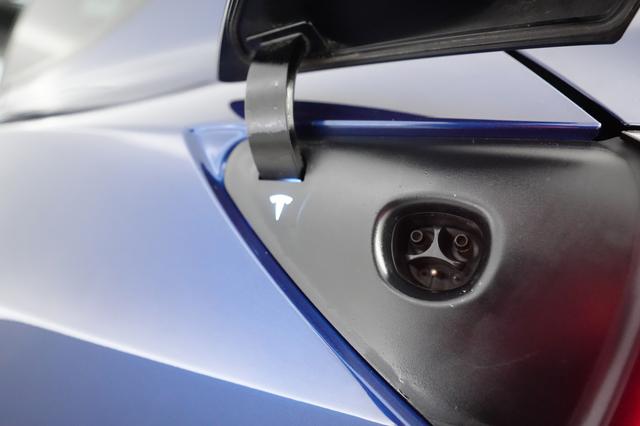 2022 Tesla Model Y — photo 8 of 21