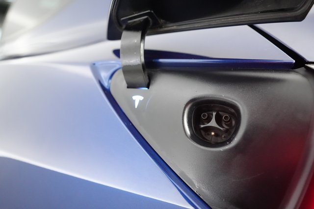 2022 Tesla Model Y — photo 8 of 21