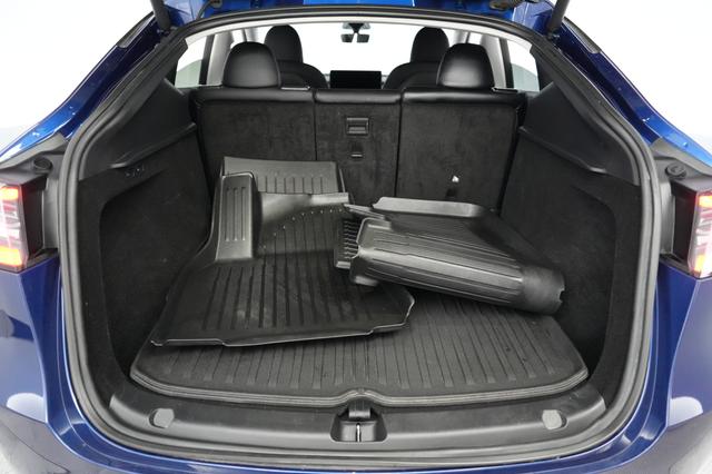 2022 Tesla Model Y — photo 6 of 21
