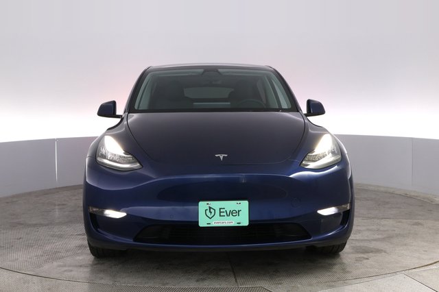 2022 Tesla Model Y — photo 9 of 21