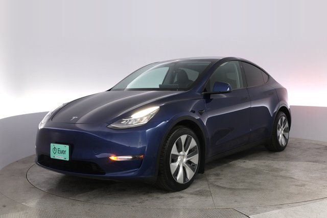 2022 Tesla Model Y — VIN 7SAYGDEE1NA019398