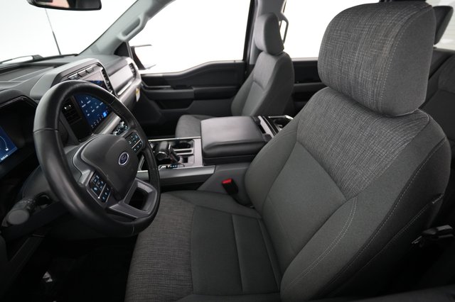2023 Ford F-150 Lightning — photo 3 of 15