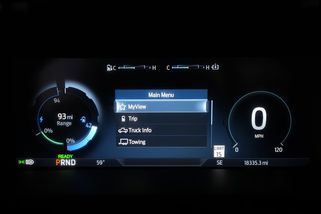 2023 Ford F-150 Lightning — photo 5 of 15