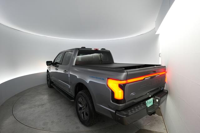 2023 Ford F-150 Lightning — photo 2 of 15