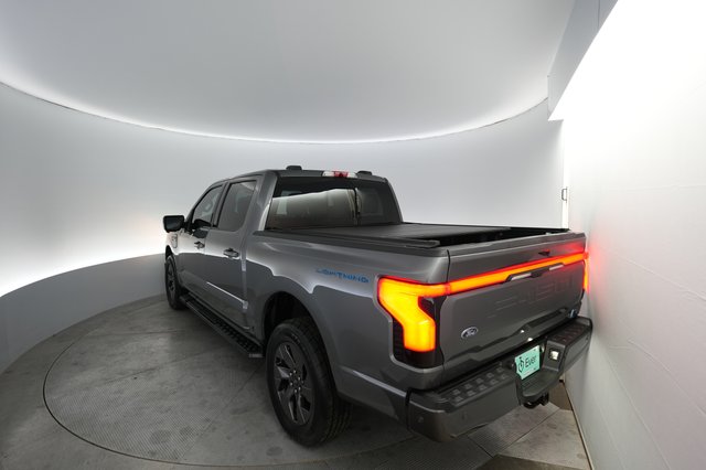 2023 Ford F-150 Lightning — photo 2 of 15