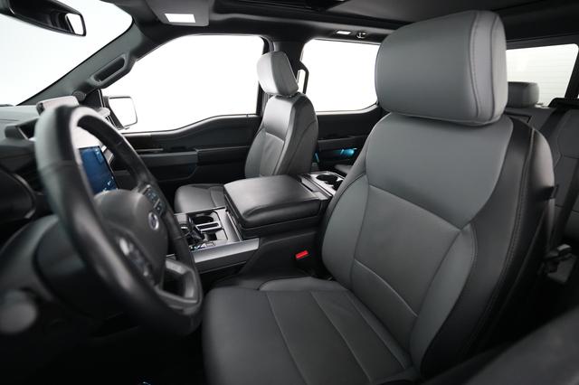 2023 Ford F-150 Lightning — photo 3 of 15