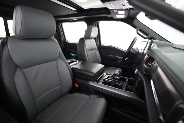 2023 Ford F-150 Lightning — photo 12 of 15